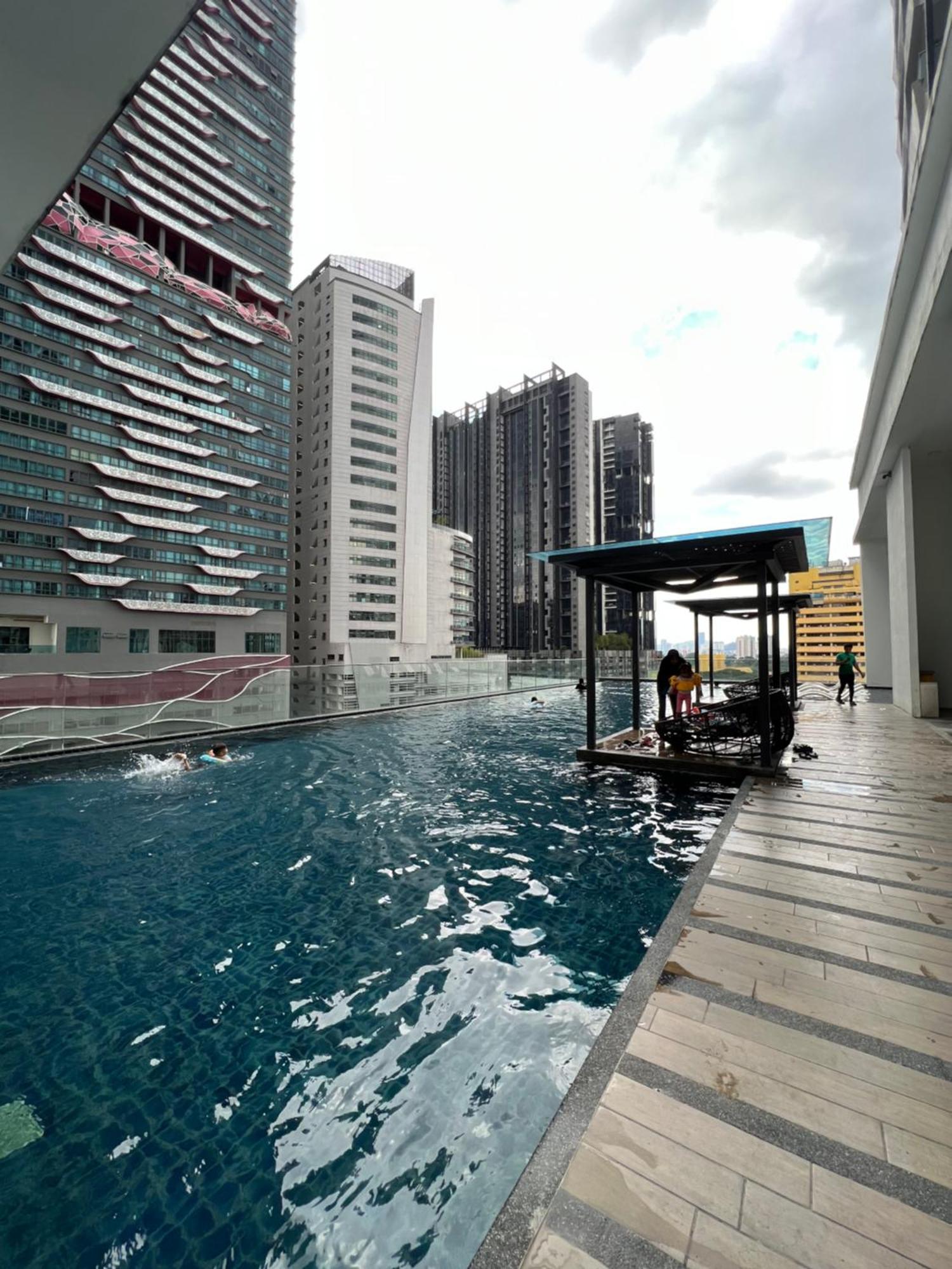 Reizz Residence By Classy Kuala Lumpur Luaran gambar